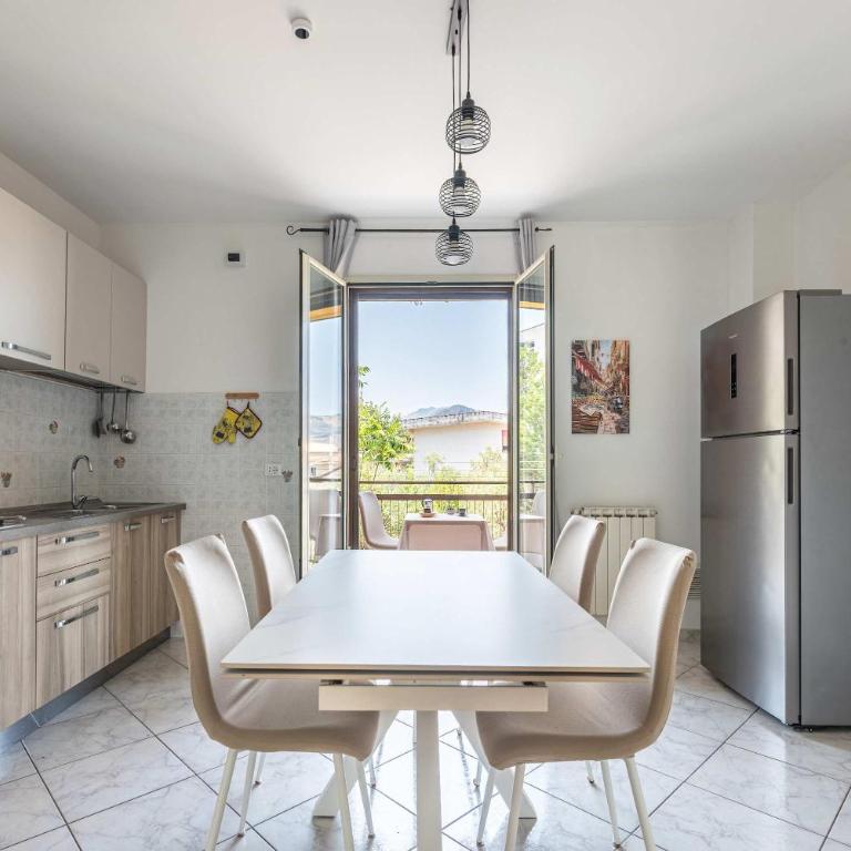 Spacious Apartment close to the Beach-Isola Summer - Apartment - 2