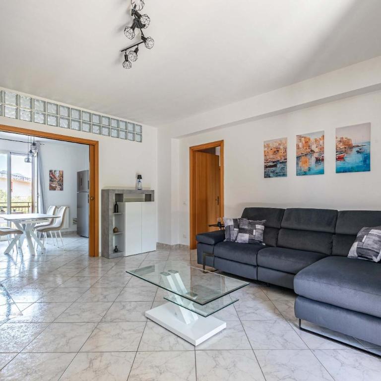 Spacious Apartment close to the Beach-Isola Summer - Apartment - 4