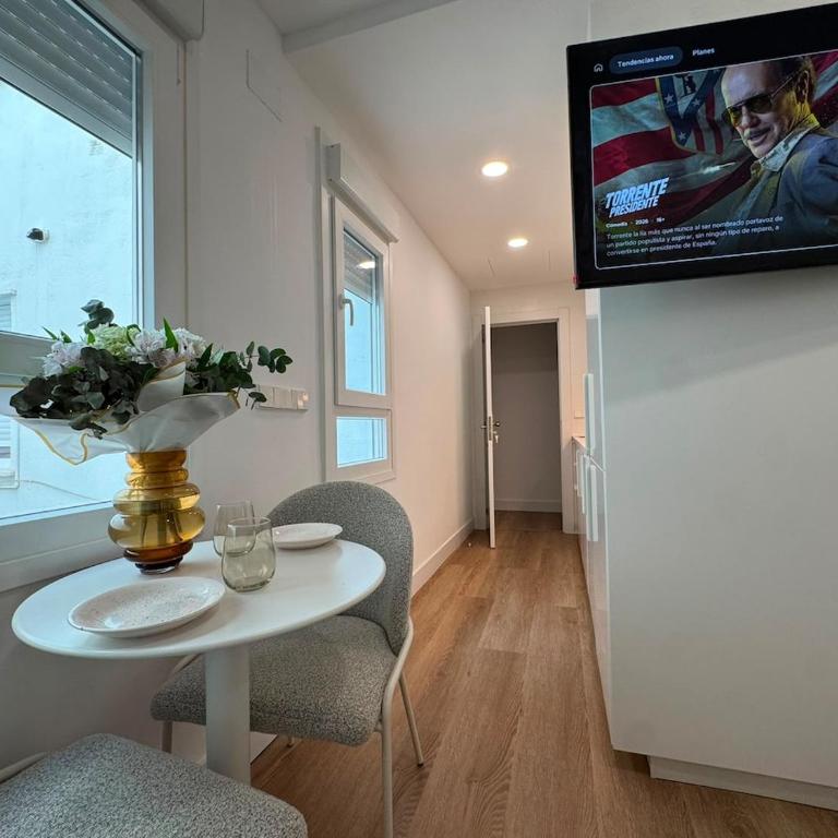 Functional Studio Flat for Short Breaks in Málaga - Apartment - 2
