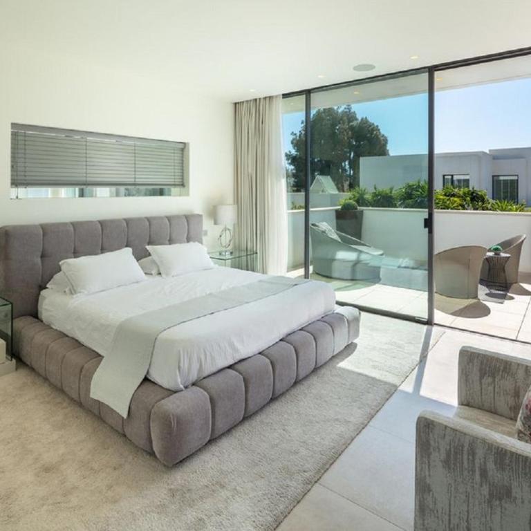 Luxury Beachside Villa Puerto Banús - Villa Deluxe - 11
