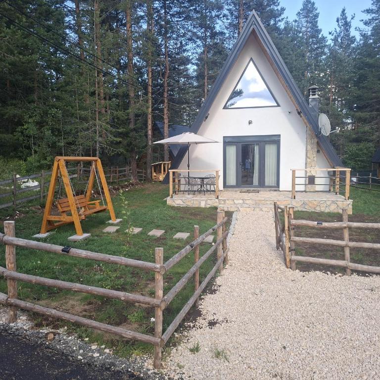 Pine Forest Chalet - Two-Bedroom House - 1
