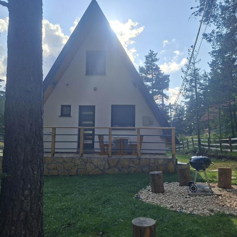 Pine Forest Chalet - Two-Bedroom House - 7