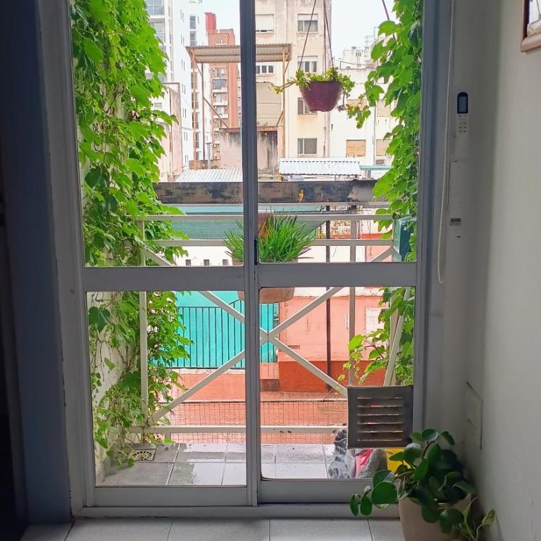 ALOJAMIENTOS ROSARIO! A media cuadra de la principal Av Boulevard Oroño! - Apartamento de 1 dormitorio - 26