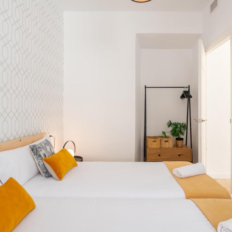 Boutique Hotel Luna Granada Centro - Two-Bedroom Apartment at "Luna Suites Palacio Dorita Apartments" - 1