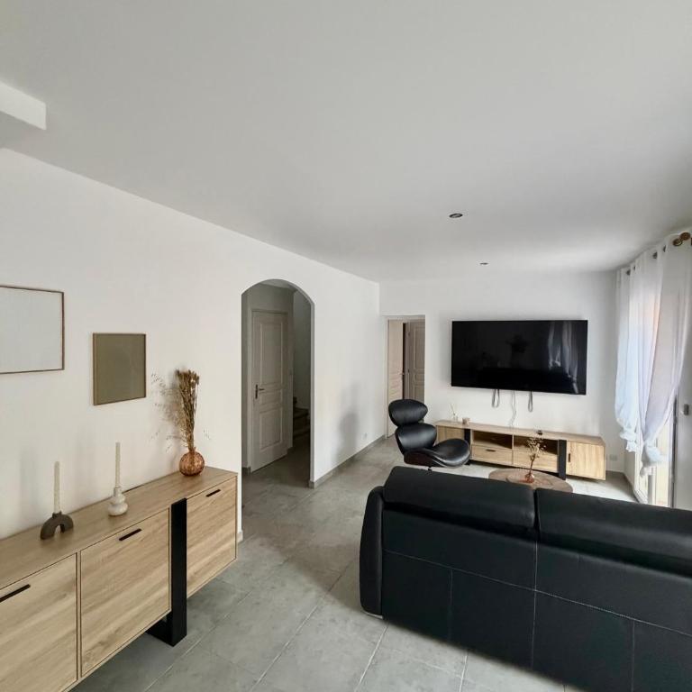 Villa le Soleil Du Brusc - Ferienhaus mit 3 Schlafzimmern - 3