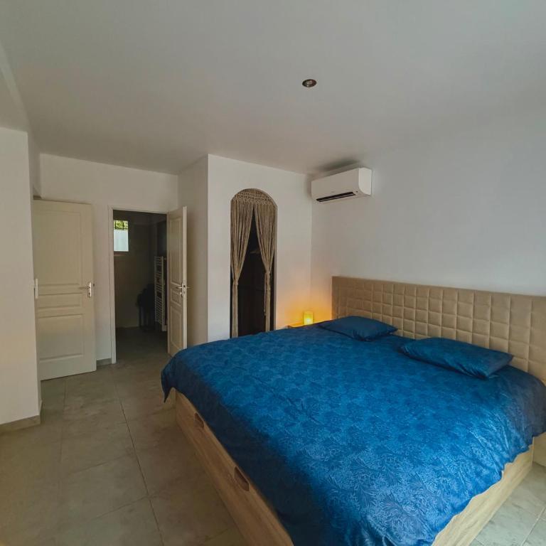 Villa le Soleil Du Brusc - Ferienhaus mit 3 Schlafzimmern - 6