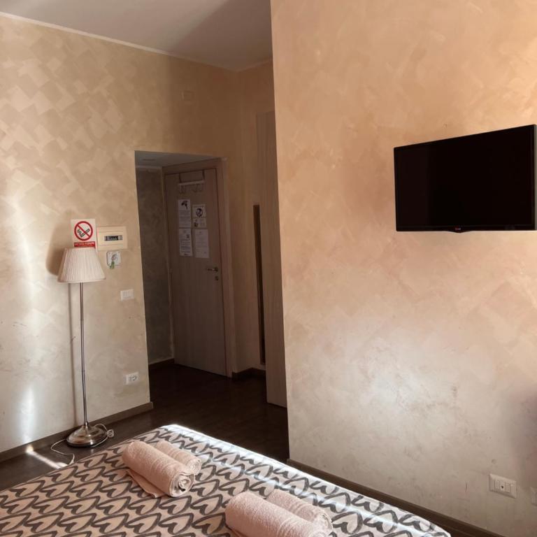 No Stress Affittacamere - Double Room with Private Bathroom - 3