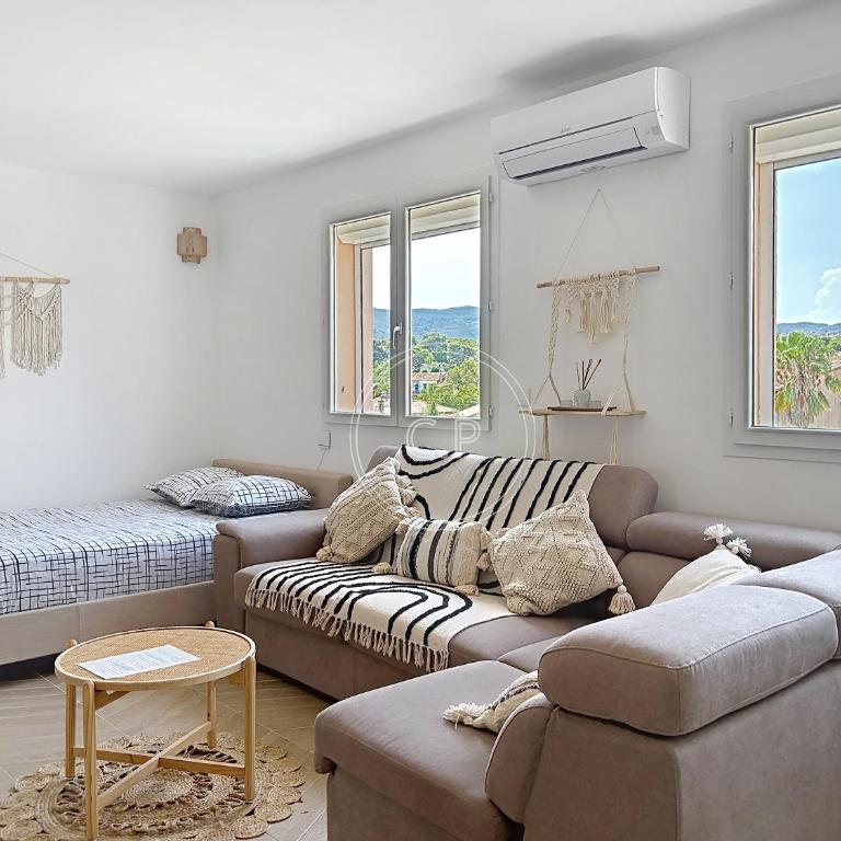 Studio Namasté climatisé Parking 2 lits 4 pers à 200m de la belle plage lumière - Apartment mit 1 Schlafzimmer - 3