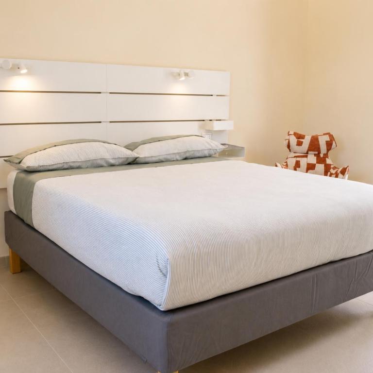 Villa Esperide - Camera Matrimoniale con Letto Supplementare - 2