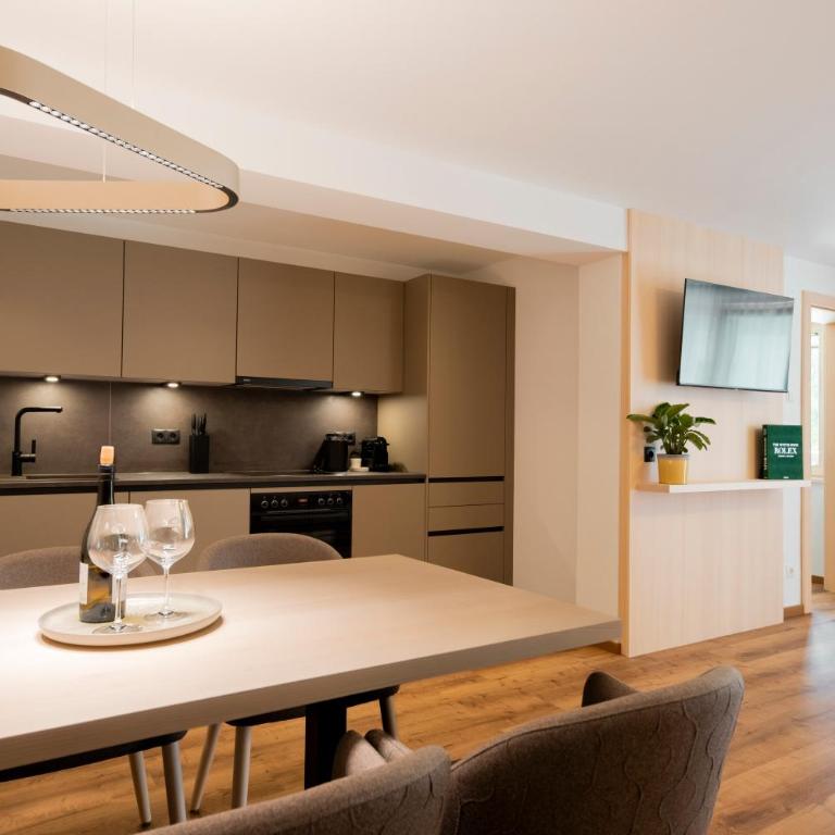 Aparthotel Saladina direkt an der Talstation - Apartment mit 2 Schlafzimmern und Terrasse - 2