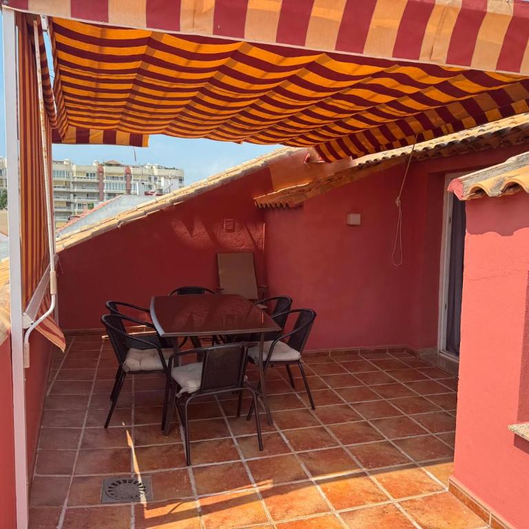 EL ATICO DE FUENGIROLA - Apartamento de 2 dormitorios - 1