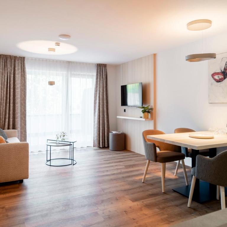 Aparthotel Saladina direkt an der Talstation - Apartment mit Terrasse - 1