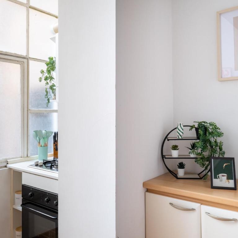 Monti Colosseo Family apartment - Two-Bedroom Apartment - 15
