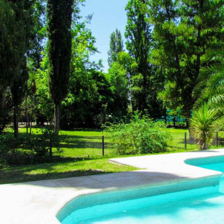 Casa quinta con gran parque y piscina en zona privilegiada -"De Barro y Caña" - Casa de 2 dormitorios - 14