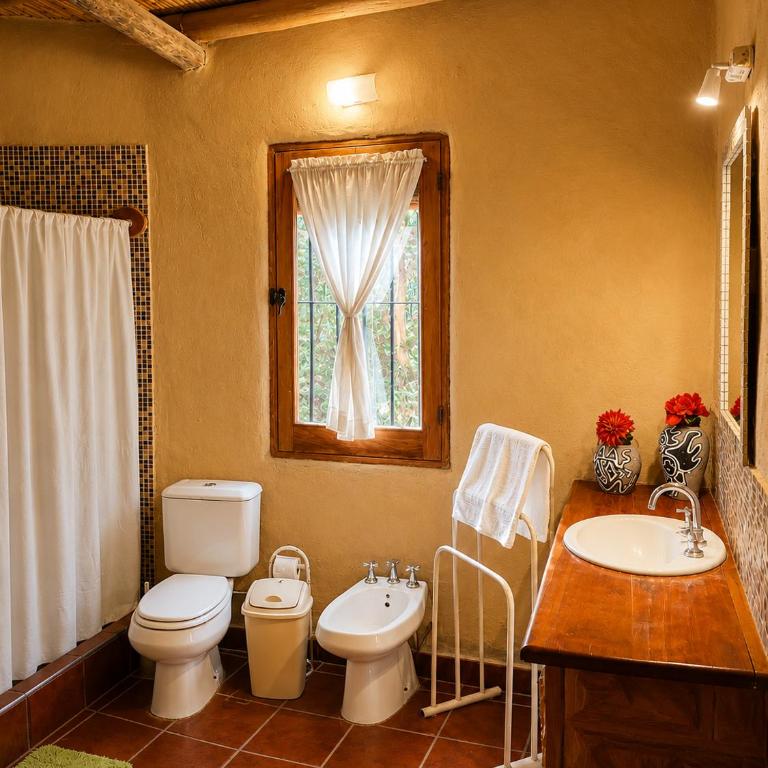 Casa quinta con gran parque y piscina en zona privilegiada -"De Barro y Caña" - Casa de 2 dormitorios - 10