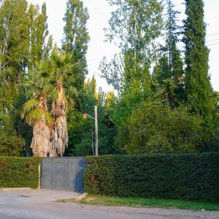 Casa quinta con gran parque y piscina en zona privilegiada -"De Barro y Caña" - Casa de 2 dormitorios - 24