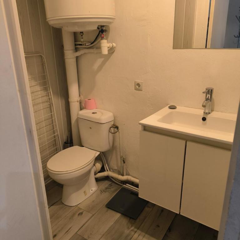 Studio spacieux et cozy à deux pas du port - Studio - 6