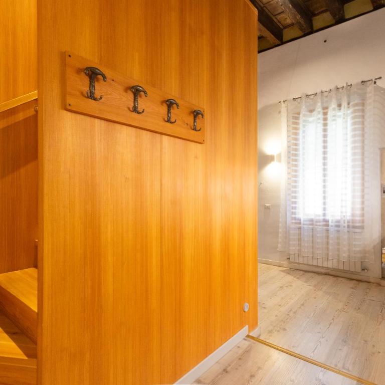 Little Gem - Studio Apartment with One Double Bed - 21