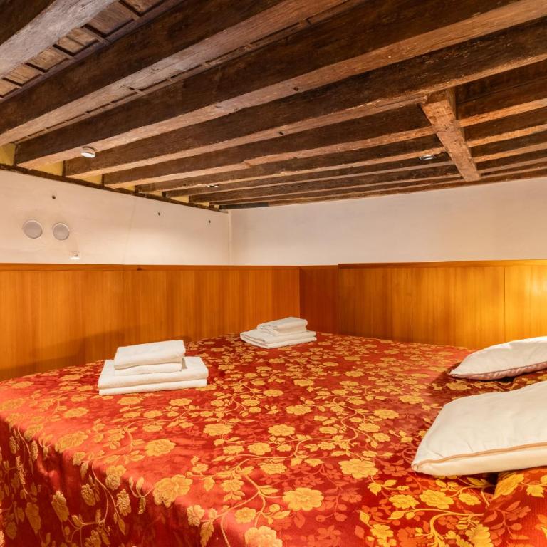 Little Gem - Studio Apartment with One Double Bed - 28