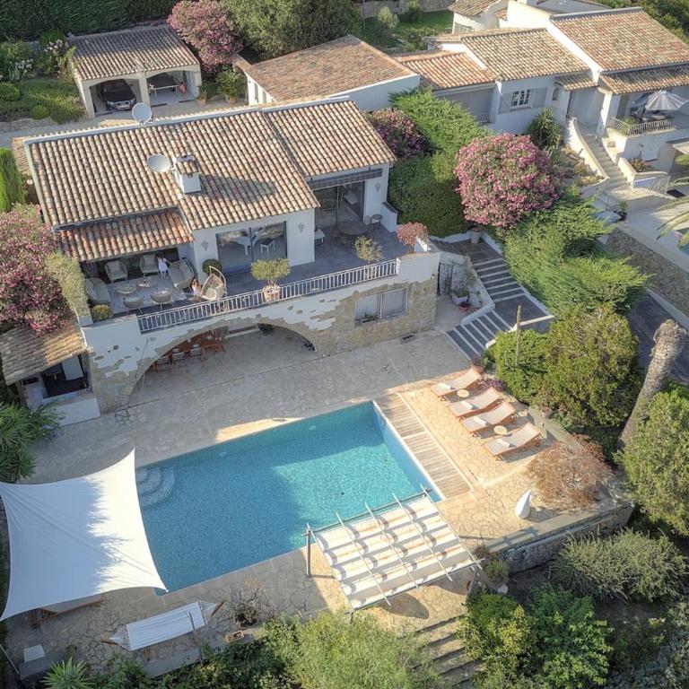 Oasis de Calme avec Piscine proche de Cannes - Villa - 56