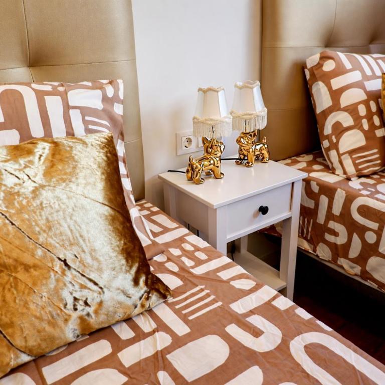 CasaMel - Modern 3 bedroom 2 bathroom fully equiped - Three-Bedroom Apartment - 19