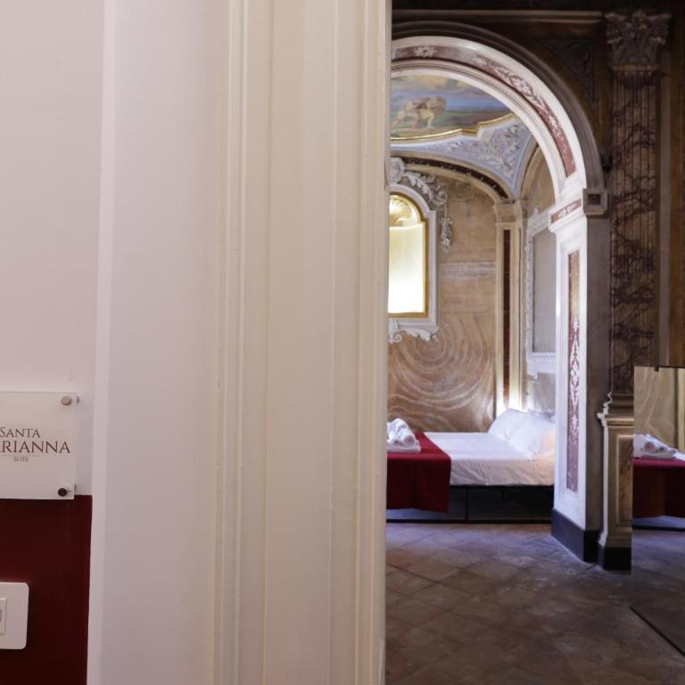 Sancta Nolana - Dimora Storica - Zimmer mit Kingsize-Bett und Balkon - 9