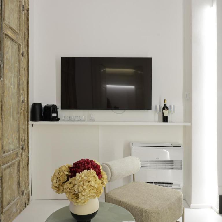 Sancta Nolana - Dimora Storica - Zimmer mit Kingsize-Bett und Balkon - 20