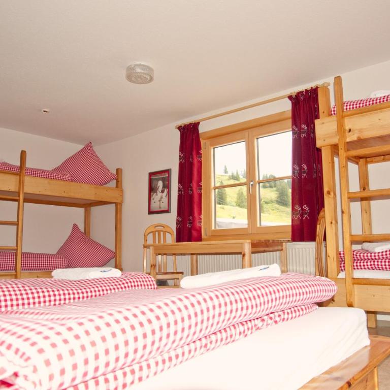 Berghütte Grasgehren - Familienzimmer mit Bergblick - 2