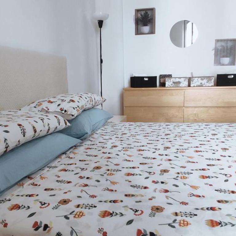Casa Vitto Cozy Apt, Air Conditioning , Wi-Fi, near Train Station and Airport - Appartamento con 1 Camera da Letto e Balcone - 1