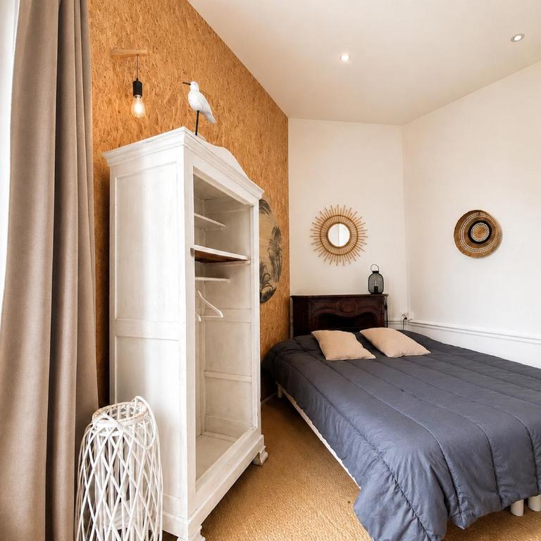 Apprt Cosy à 50m de la Plage & Remblai - 7 Pers - Two-Bedroom Apartment - 8