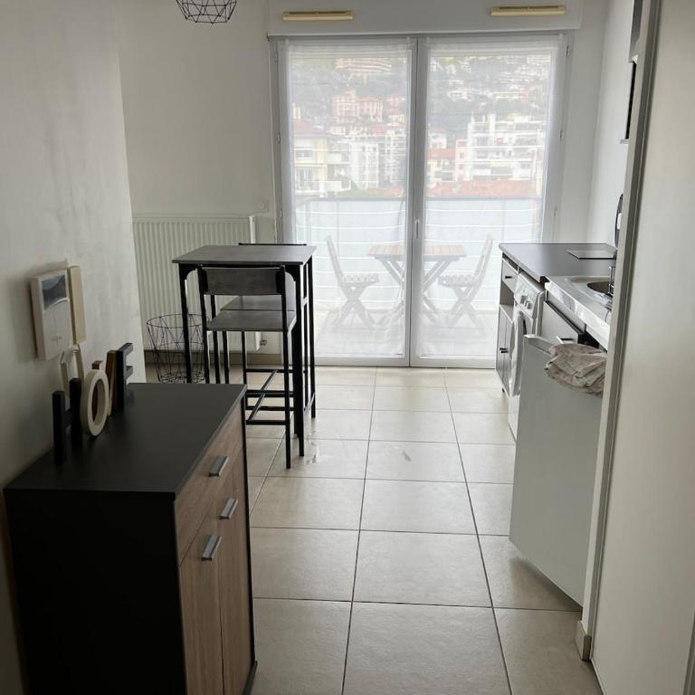 Charmant studio gare Nice Riquier - Appartement - Vue sur Ville - 10