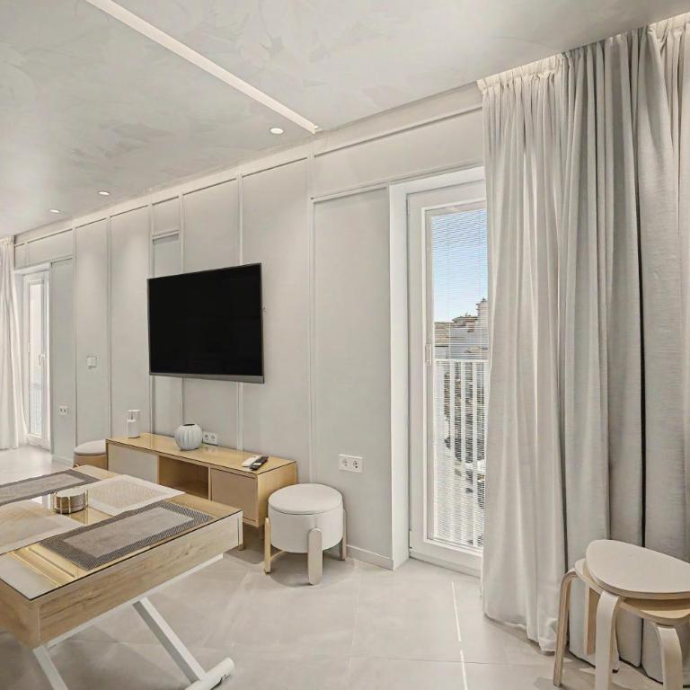 Suite Plaza Conil - Apartamento Superior con vistas a la ciudad - 17