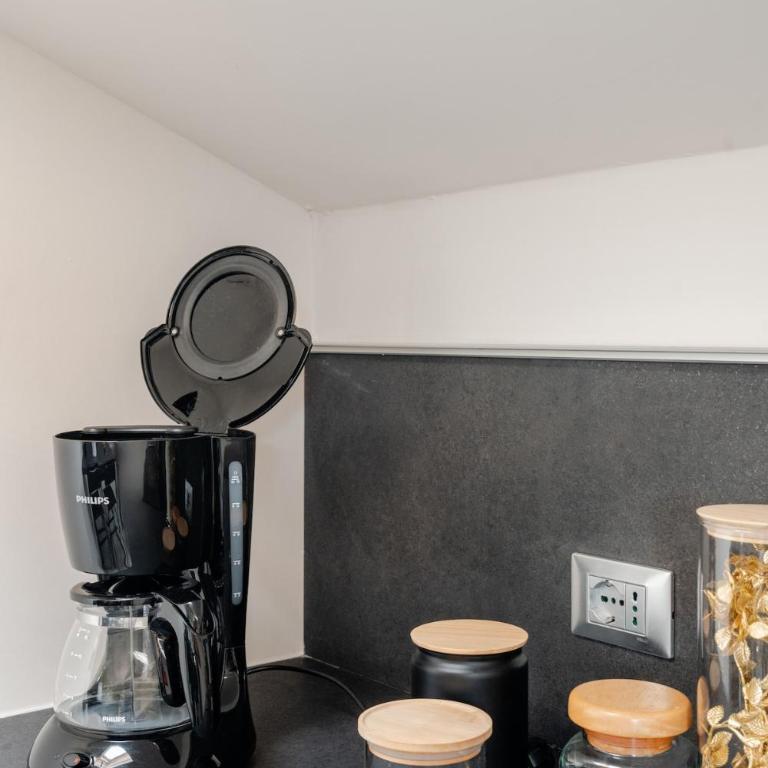 Lake View - Gardone Center - Private Garage - One-Bedroom Apartment - 17
