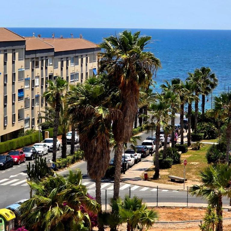 Casas Holiday - Punta Prima - Three-Bedroom Apartment - 12