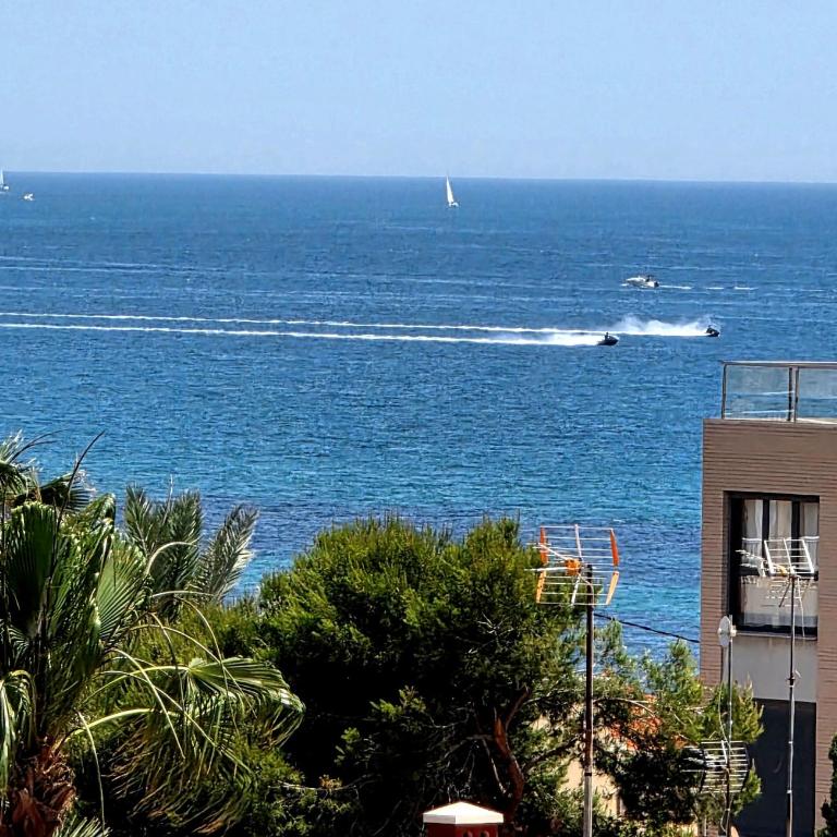 Casas Holiday - Punta Prima - Three-Bedroom Apartment - 2