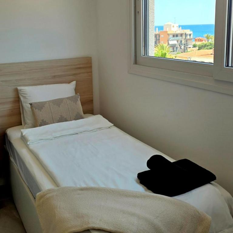 Casas Holiday - Punta Prima - Three-Bedroom Apartment - 13