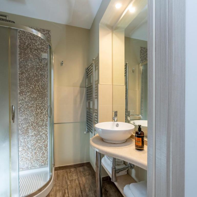 San Francesco Ripa Apartments - Appartamento con 2 Camere da Letto, Balcone e Terrazza - 16