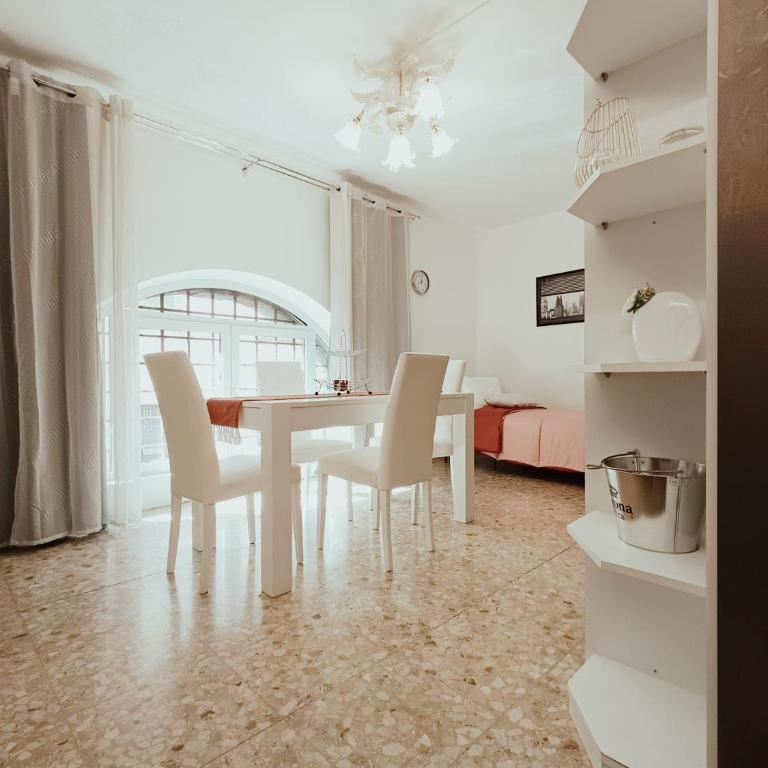 Little Apartament Verona - Appartamento con 1 Camera da Letto - 9
