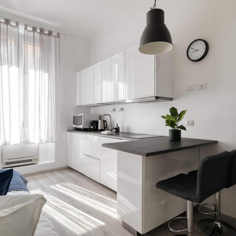 Studio Modern Industrial - Porta Romana Milano - Appartamento con 1 Camera da Letto - 2