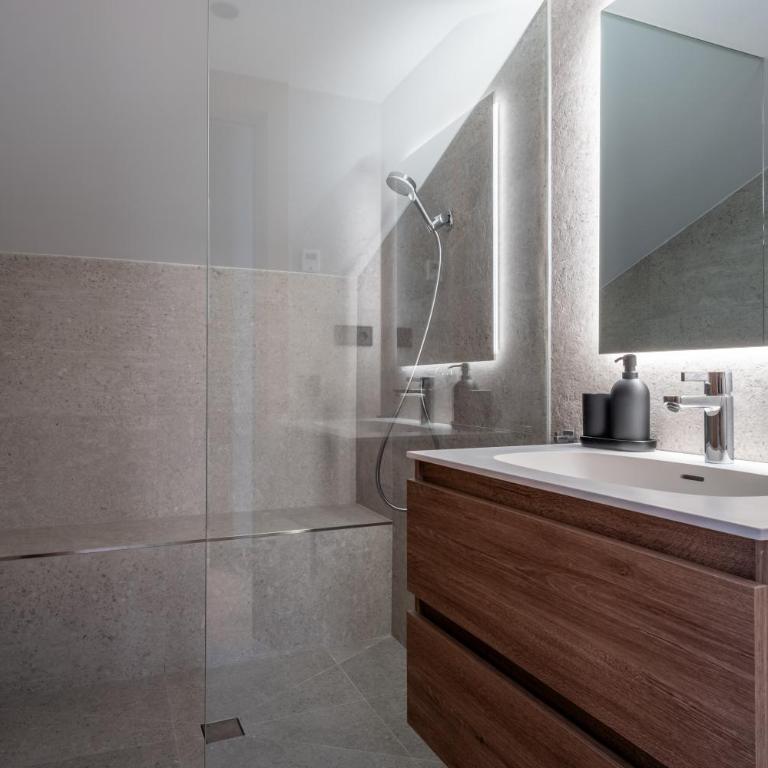 ISARD PENTHOUSE 8 PEOPLE 4 rooms SKI IN-OUT POOL SAUNA by SELECT RENTALS ANDORRA - Apartamento tipo ático de 4 dormitorios - 28