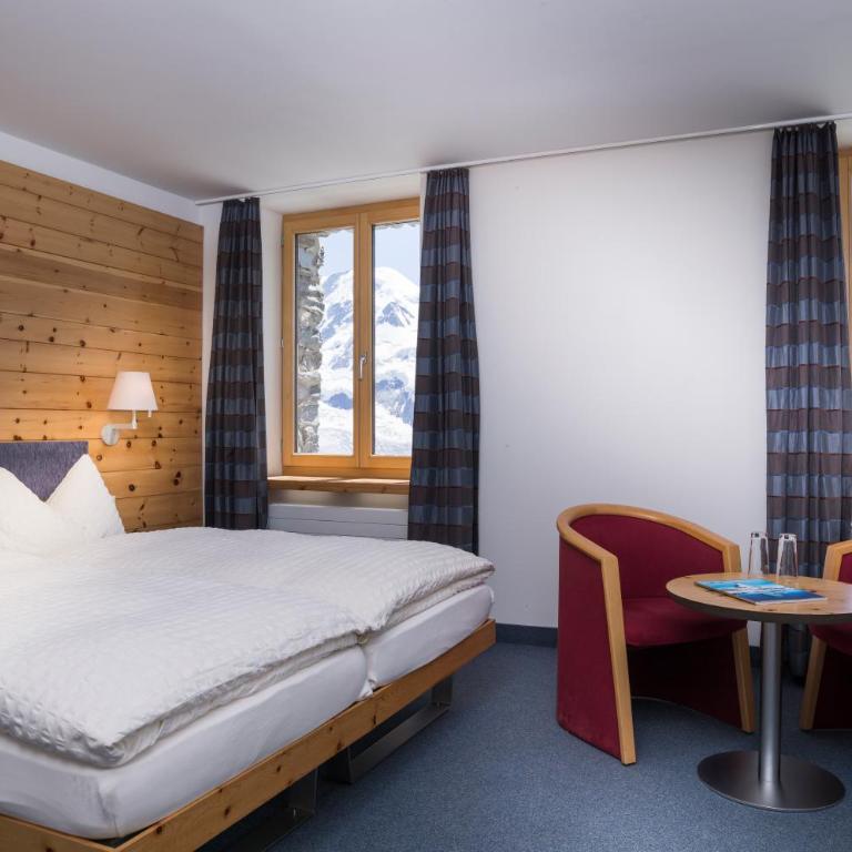 3100 Kulmhotel Gornergrat - Doppelzimmer mit Blick auf den Monte Rosa - 3