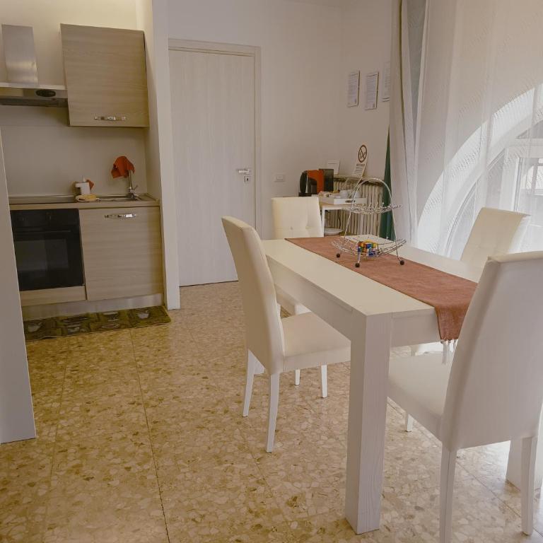 Little Apartament Verona - Appartamento con 1 Camera da Letto - 4