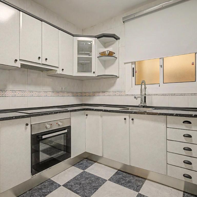 Sunandbed Sol - Two-Bedroom Deluxe Apartment with Balcony - 15