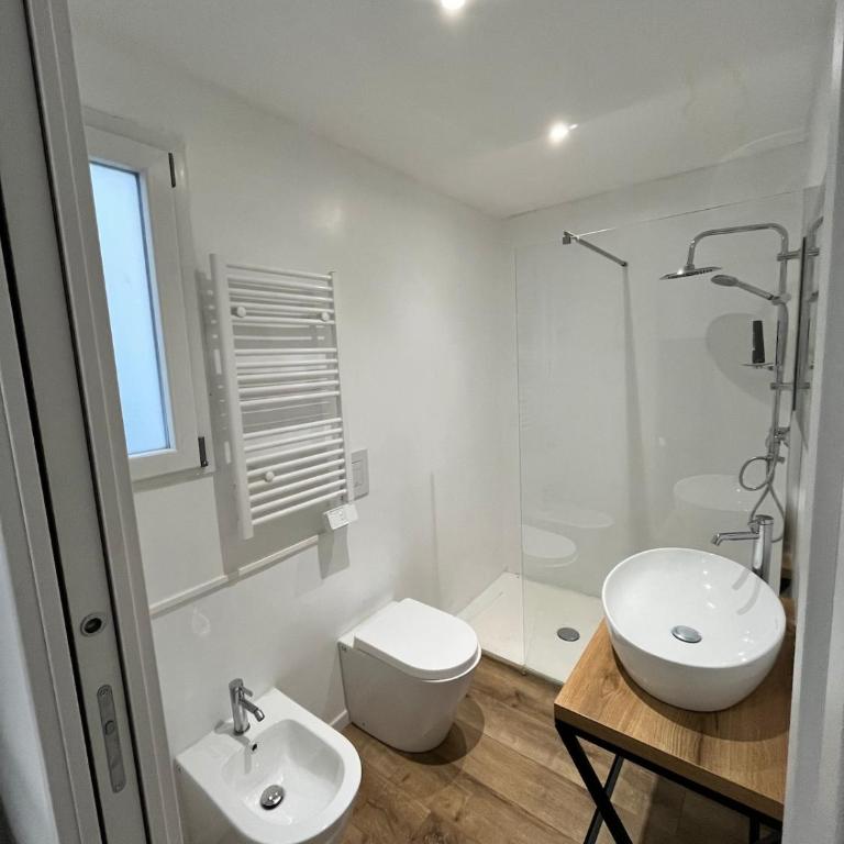 InalpiArena LOFT independent - private parking - One-Bedroom Apartment - 11