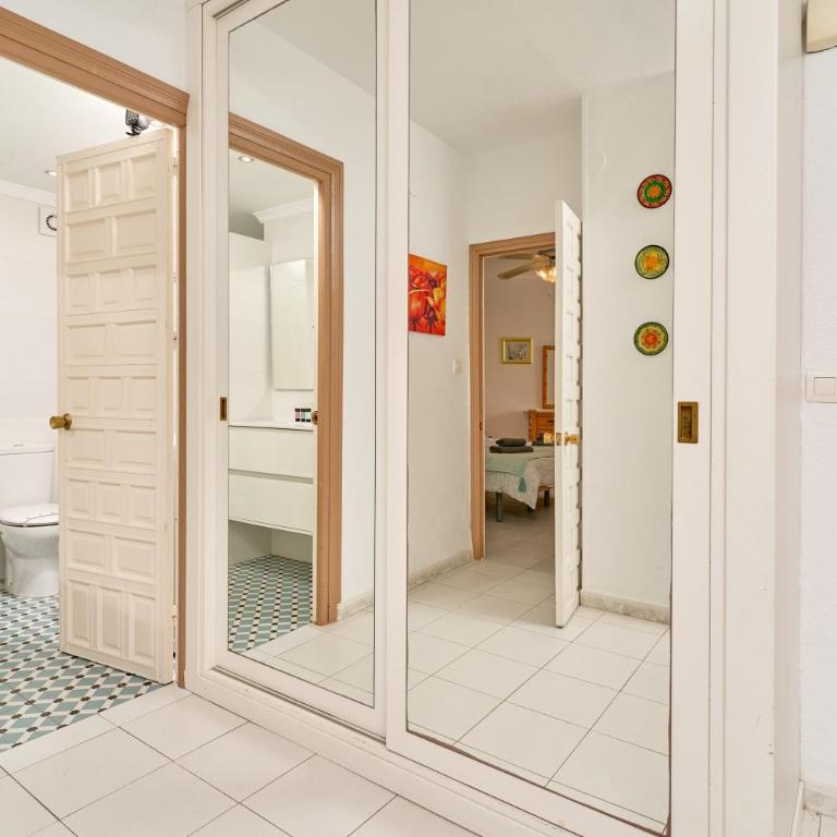 Large One Bed Apt - Apartment mit 1 Schlafzimmer und Gartenblick - 18