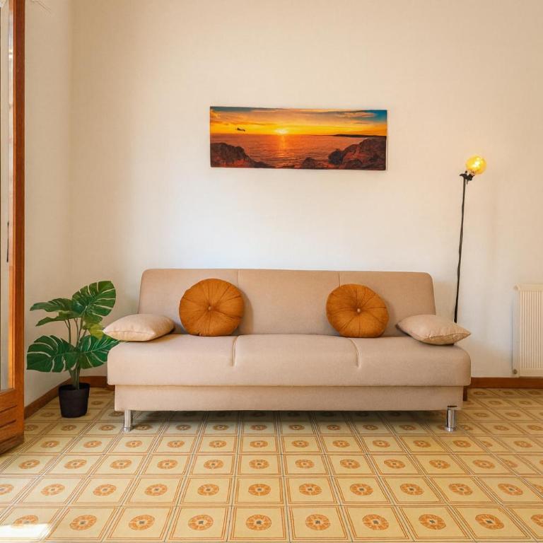 --5 min from BUS stop-- Wi-Fi & Relax - Appartamento con 1 Camera da Letto - 2