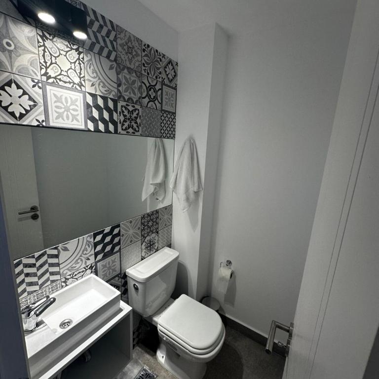 Amplio y luminoso departamento en General Paz 2 habitaciones - Two-Bedroom Apartment - 5