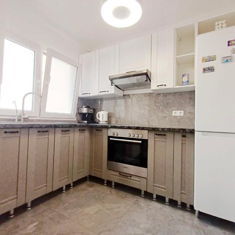Amplio piso cerca de la playa y del mercado municipal - Apartment mit 3 Schlafzimmern und Balkon - 10