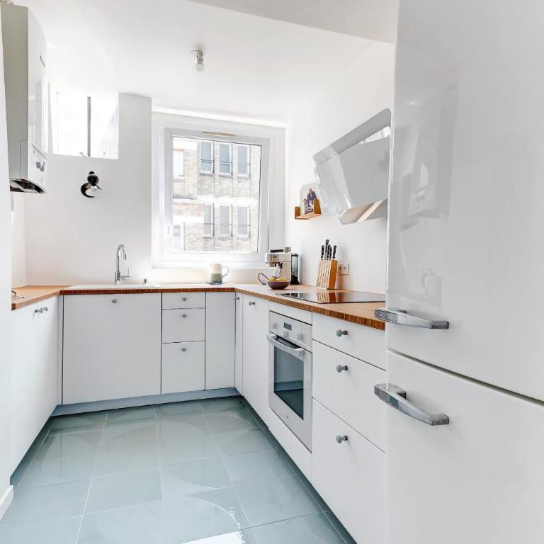 Montmartre - 2BR - Paris Vacation Rentals - Appartement - 10