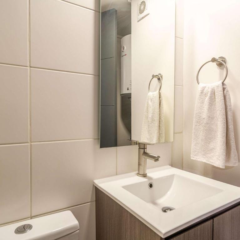 HOM I MetroCentro AireAcondicionado Wifi - Apartment - 8